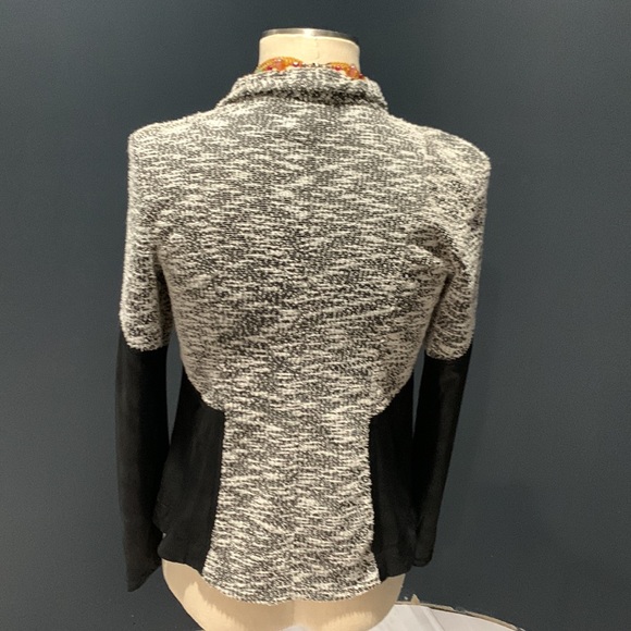 Jessica Simpson jacket - Picture 7 of 9